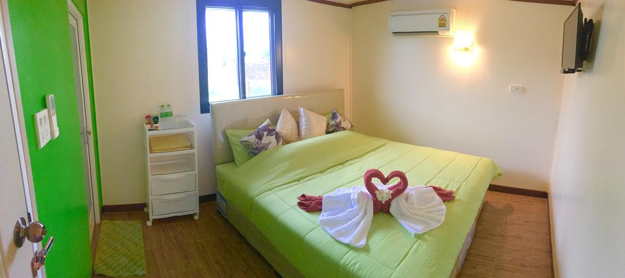 Hotel 4 Seasons Mini House Nakhon Si Thammarat Zimmer foto