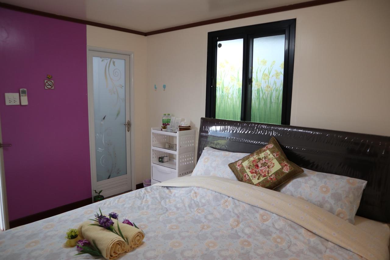 Hotel 4 Seasons Mini House Nakhon Si Thammarat Exterior foto